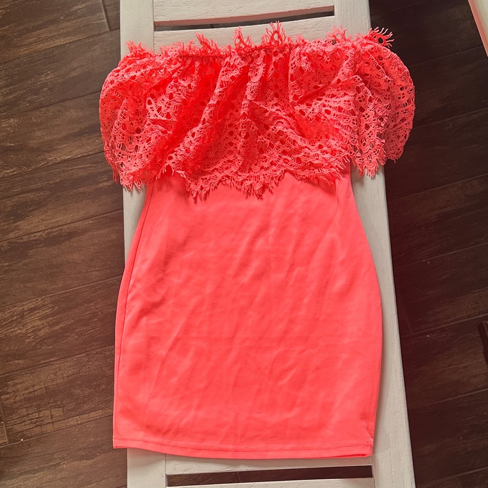 Banjul Strapless Coral Lace Dress